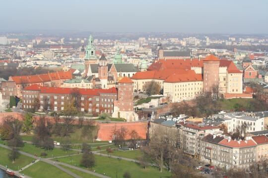 Widok z lotu ptaka na Wawel od strony Wisły 
